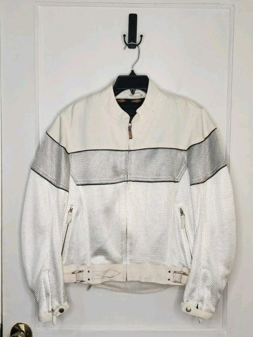 Power Trip Women's Motorcycle Riding Jacket L Insulated Mesh White Gray w/ Pads